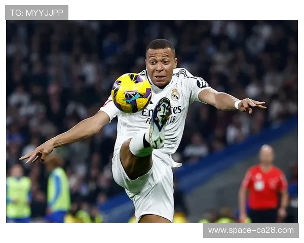 姆巴佩造点并主罚命中，补时绝杀展现巨星价值