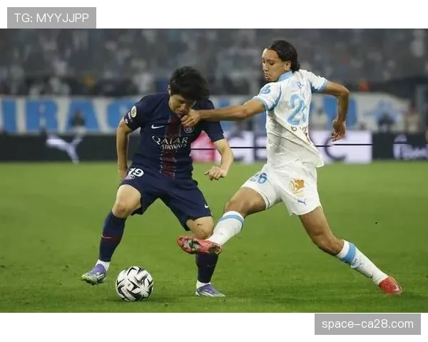 卢顿镇保级关键战复盘：坚韧的团队防守体系弥补了个人能力的不足